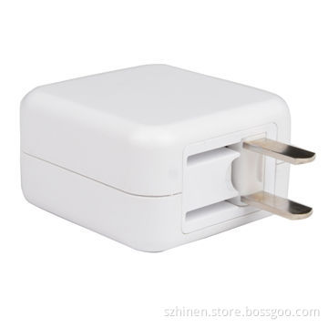 Smart charger with single USB 5V/2.1A output